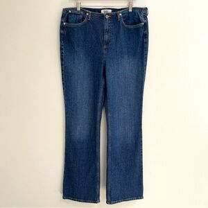 BDG straight leg/bootcut jeans medium wash Y2K inspired woman’s size 31